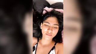 DulceMia0 young babe masturbates her pussy and cums on camera