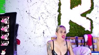 Kittygy  - Blonde in sexy lingerie dances in front of the camera and chatting sweetly