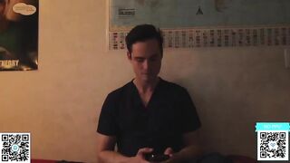 ari_lovexo - a guy sweet-talking and teasing in front of the camera.