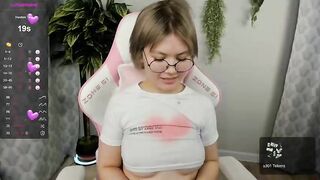 jettabayse -   Slutty student teases in front of the camera and chats sweetly with the chat