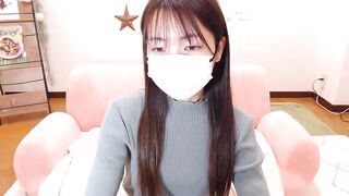 MAIxxz9 -  Asian girl chats with chat and does not want to undress but wants to earn more money