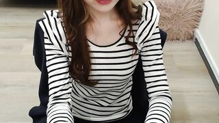 xoooYUooox  -  Skinny babe with clothes on teases in front of the camera and cute chatting with the chat room