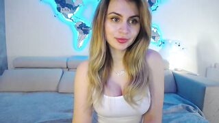 Kiralovesyou  - Slutty babe dances in front of camera and chats sweetly with chat