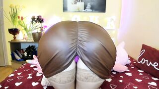 Ursexycherry - A busty young woman sweetly chats and teases in front of the camera