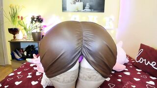 Ursexycherry - A busty young woman sweetly chats and teases in front of the camera