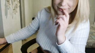 seXlegs92 - The young woman teases and does not want to rejoice in front of the camera