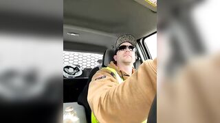 8inchHOLEpunch - A man films himself in a car, having a nice conversation