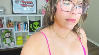 CassidyNicole - babe in sexy lingerie sweetly chats and teases in front of the camera