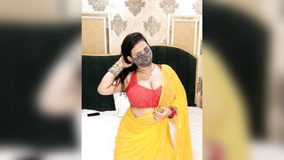 Indian_Lisa - Indian with big boobs in clothes nicely chats and teases on camera