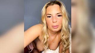 SexyWillowUk - Slutty blonde with small tits dances on bed in front of camera