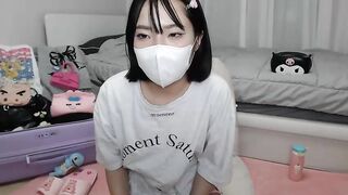 aoi_dayo_ - Charming young Asian babe has a nice chat and teases in front of the camera