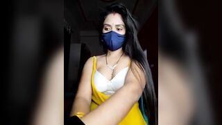 bulbul_babe - Young Andean girl sweetly chatting and teasing in front of the camera and sweetly chatting with the chat room