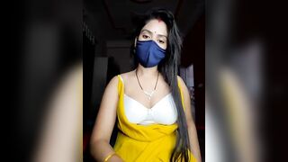 bulbul_babe - Young Andean girl sweetly chatting and teasing in front of the camera and sweetly chatting with the chat room