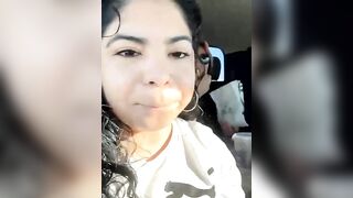 kimmiakiss22 - Cheapskates driving around town and filming themselves in the car