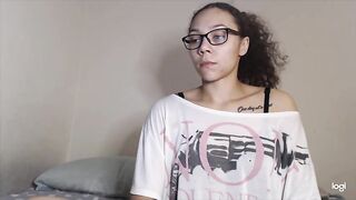 mariianebabe - Curly-haired Latina poses in front of the camera with her clothes on and miol chatting with the chat room