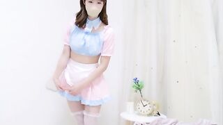 REIKA_oO - young Asian girl sweetly chatting and teasing in front of the camera