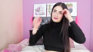 AriannaMour - Baby in clothes teases in front of the camera and chats sweetly with the chat